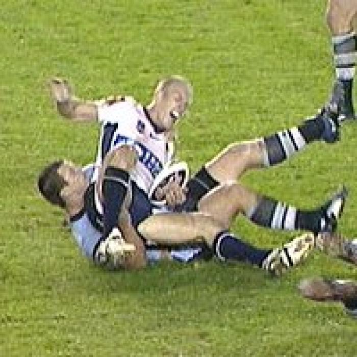 Lockyer-injury-Broncos_070511.jpg