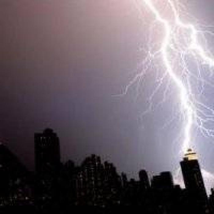 storm_light_04.jpg