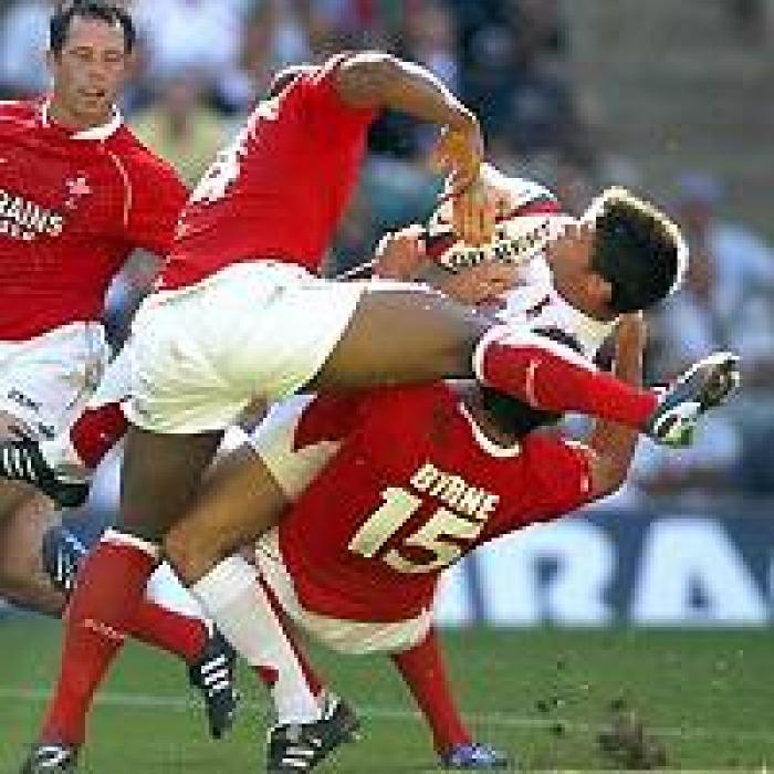 tackle-shoulder-charge-07.jpg